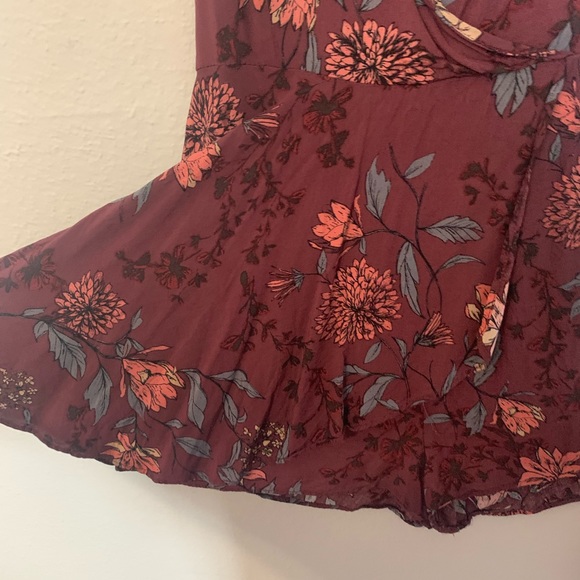 Burgundy Floral Romper - Picture 4 of 4